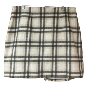 Bagatelle Collection Skirt Women's Large Short Faux Wrap Cream & Gray Plaid‎